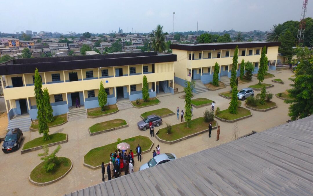 EDUCATION: LYCEE D’OYACK
